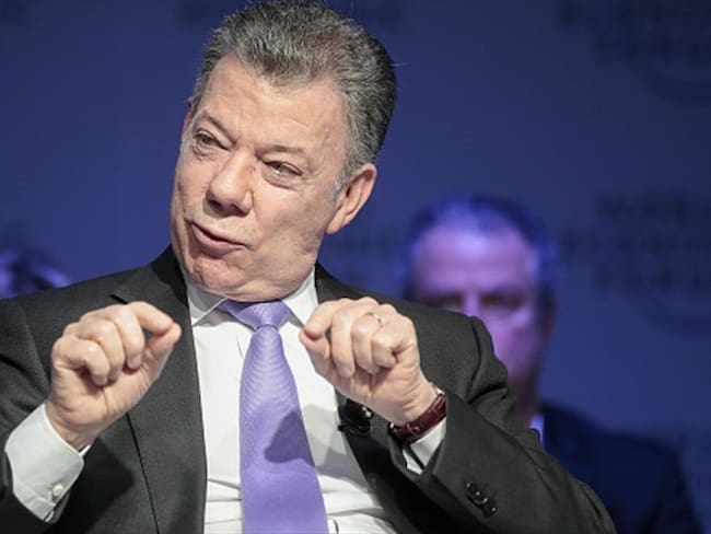 Santos destaca reducción en la tasa de interés del Banco de la República. Foto: Getty Images