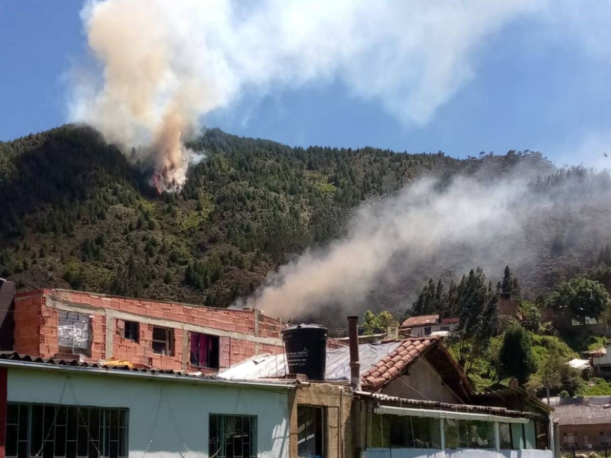 “Incendio en Nemocón se salió de control”: alcalde Cristian Carrillo
