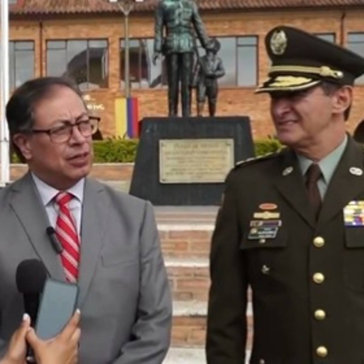 Presidente Petro anunció ascenso de más de 12.000 patrulleros de la Policía