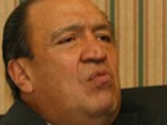 ¿Qué sanción debería aplicársele a Gabriel Camargo por sus declaraciones sobre la Liga femenina de fútbol?