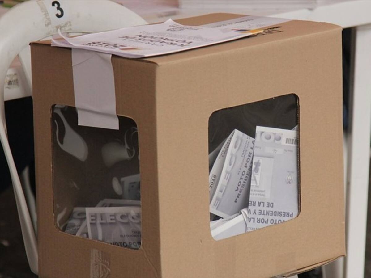 Indecisos puntean en nueva encuesta sobre elecciones presidenciales
