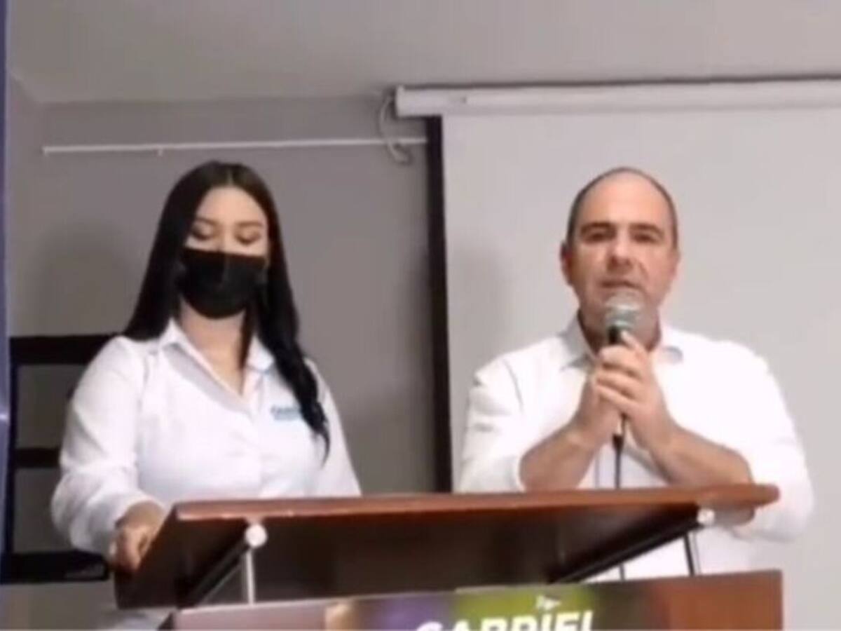 “Si mal político es pedir contratos, soy el peor de todos”: Gabriel Vallejo