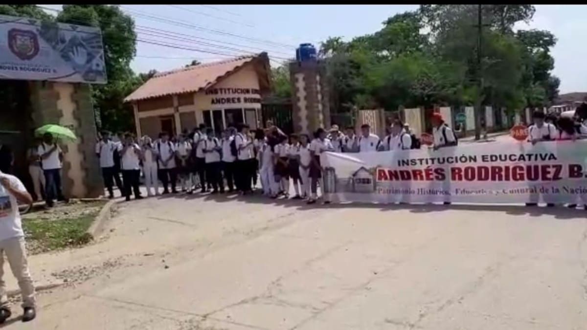 Cerca de mil estudiantes están sin servicio de energía eléctrica en Sahagún, Córdoba