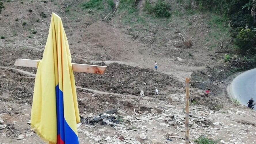 La dirigente dijo que, ante esto, los propietarios de las viviendas están sacando a las personas.. Foto: Cortesía Camilo Fajardo
