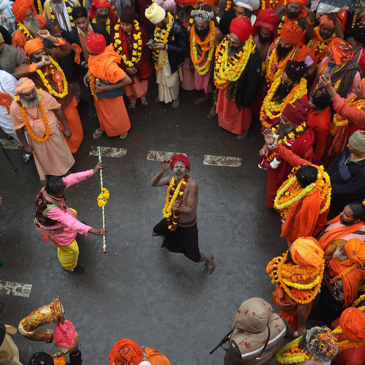 Empieza en India el Kumbh Mela, una masiva fiesta hindú con 400 millones de peregrinos