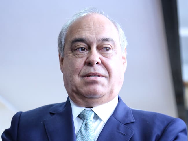 “Tiene un mal tufo político”: Camilo Gómez sobre proyecto de paz total del Gobierno Petro