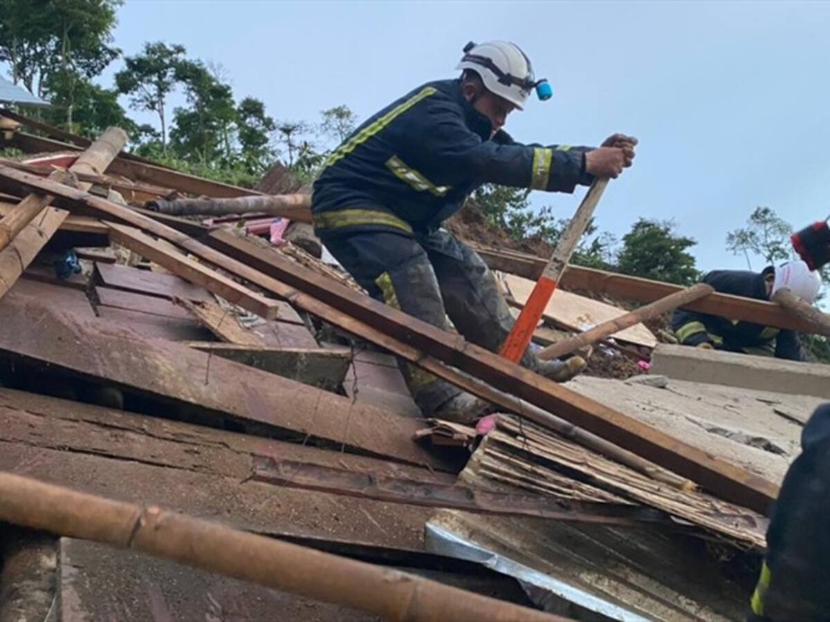 Hallaron sin vida a las dos personas atrapadas en un derrumbe en Aranzazu, Caldas