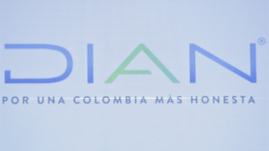 Choque de trenes entre Polfa y Dian. Foto: Colprensa - Diego Pineda