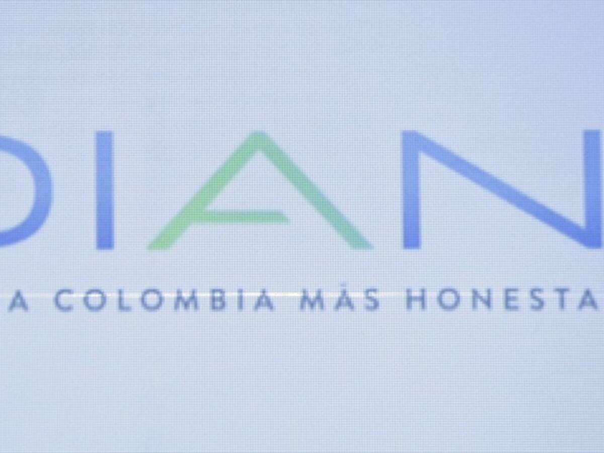 Choque de trenes entre Polfa y Dian por nombramiento de subdirector