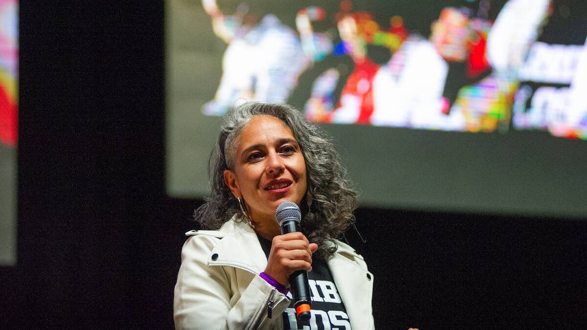 Hay inconsistencias entre lo que dice y su título: columnista a María José Pizarro