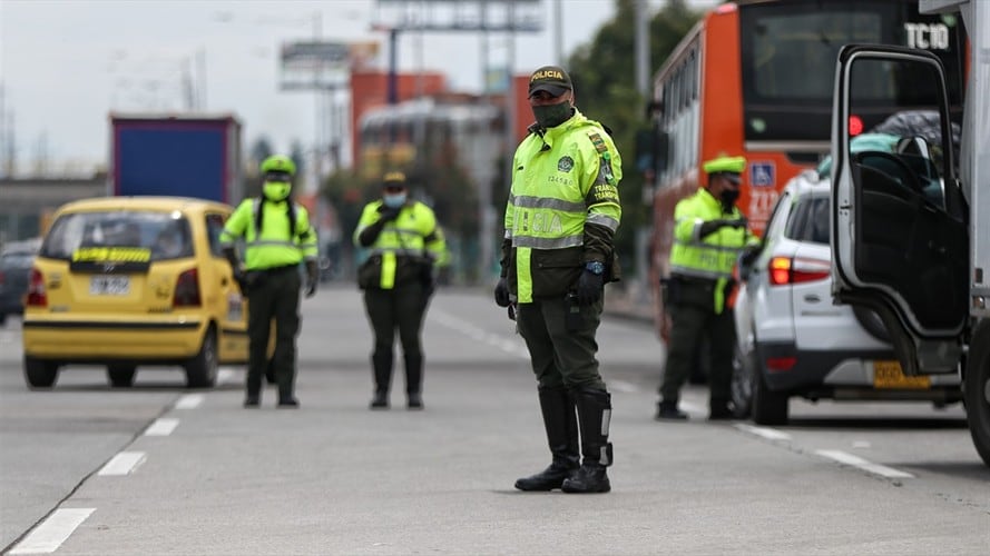 El usuario deberá enviar un correo electrónico al Centro Logístico de Control y Transporte. Foto: Colprensa