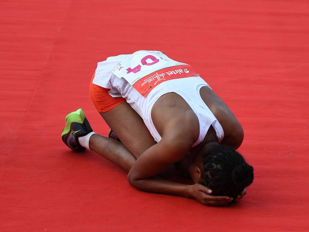 La altleta etíope Yalemzerf Yehualaw batió el récord del mundo en la 10K