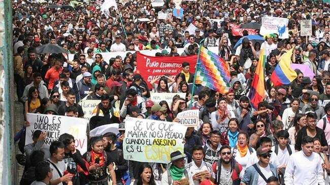 Tanto centrales obreras, como organizaciones sociales hicieron peticiones al Gobierno, y dependiendo de su respuesta tomarían la decisión de convocar a nuevas marchas.. Foto: Colprensa
