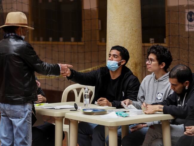 Jurados de votación elecciones 2023 - Colprensa