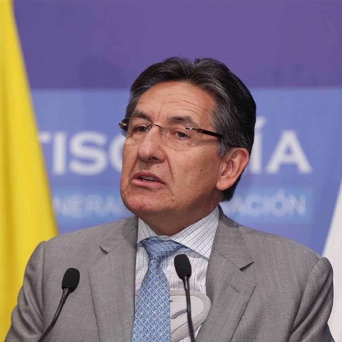 Néstor Humberto Martínez denuncia en Corte a Angélica Lozano por reforma tributaria