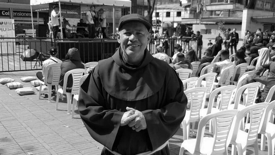 Gabriel Gutiérrez, mejor conocido como ‘Fray Ñero’. Foto: Fundación Callejeros de la Misericordia