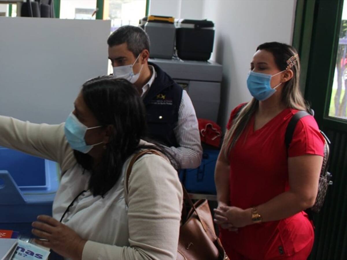 Llegan las primeras 666 vacunas contra el COVID-19 a Popayán