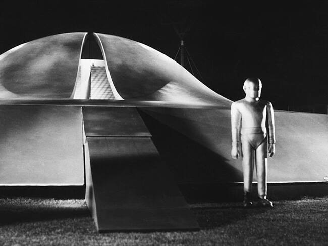 ¿La humanidad debería prepararse para un futuro contacto con extraterrestres?