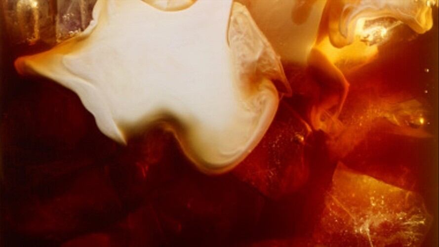 La innovadora preparación se ha convertido en un nuevo acompañante de las bebidas frías de café.. Foto: Getty Images