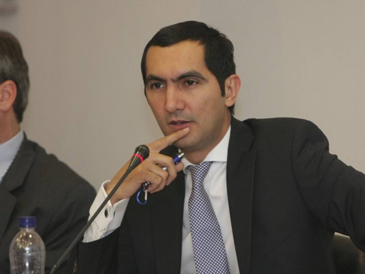 Hay que empezar a pensar en penalizar la cartelización: David Barguil