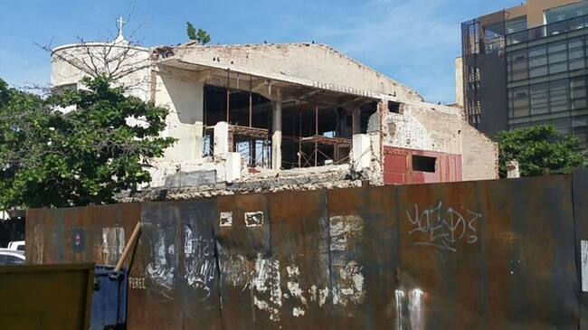 El pasado 9 de agosto se suscribió un otrosí que permitirá terminar las obras de restauración el Teatro Santa Marta. Foto: Colprensa