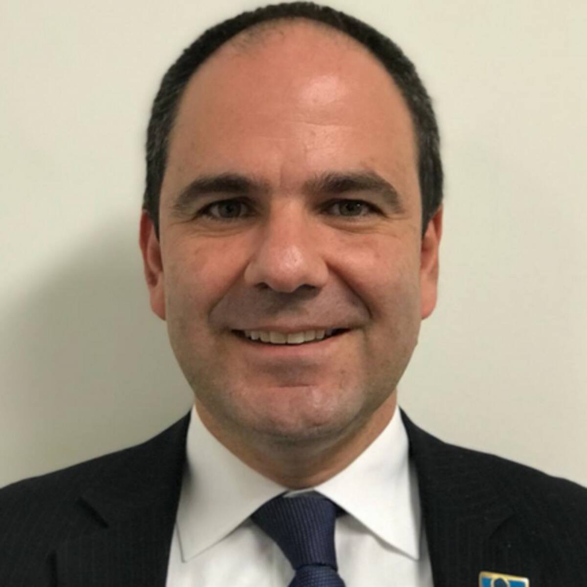 Excongresista Gabriel Vallejo asume como director (e) del Centro Democrático