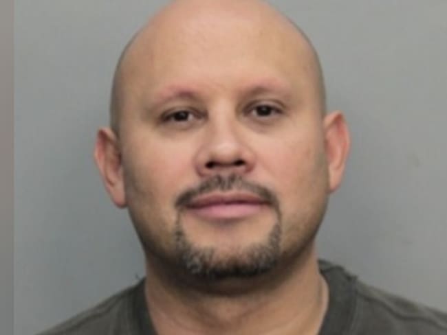 Orden de captura contra el exnarcotraficante Carlos Ramón Zapata