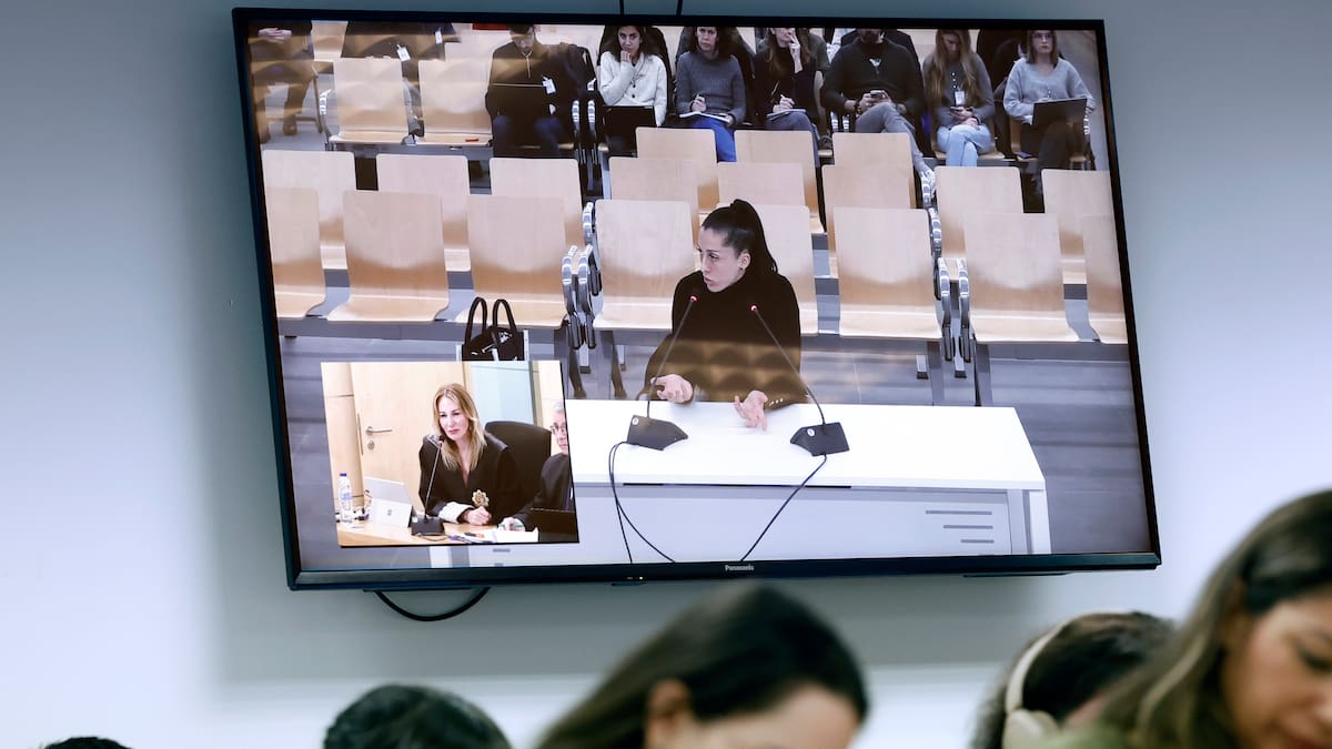 Un beso de un jefe en la boca “no debe ocurrir en ningún ámbito”, dice Jenni Hermoso