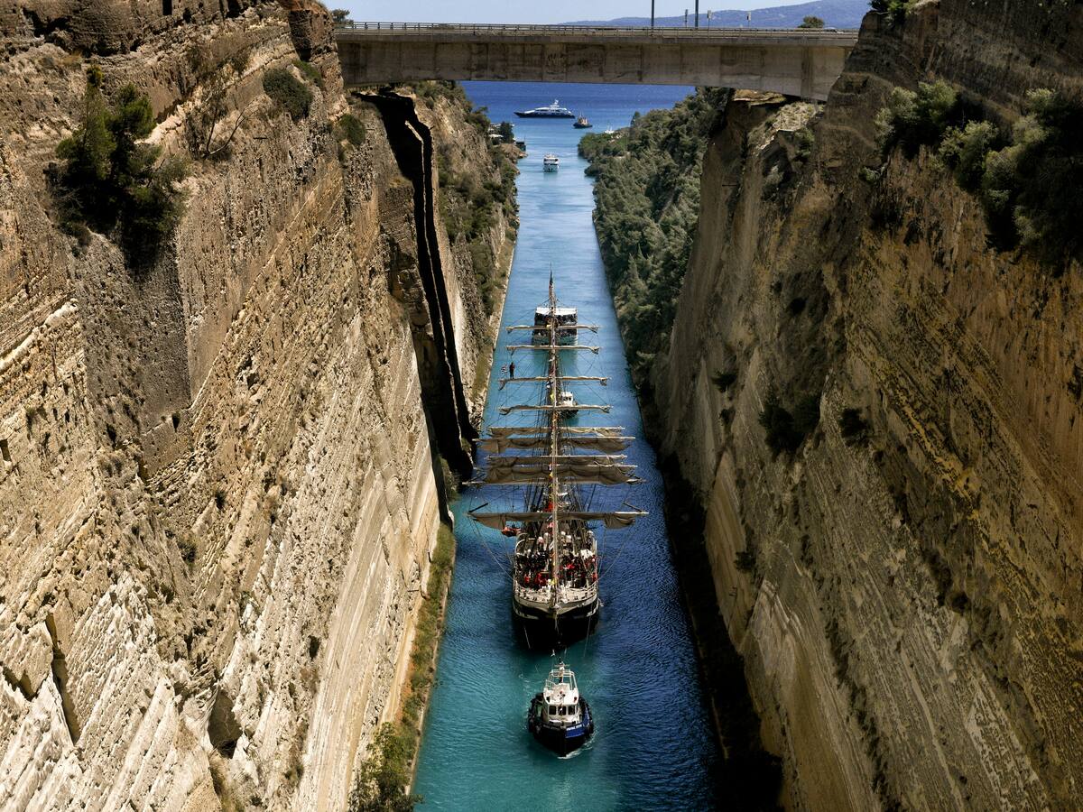 Olímpicos 2024: Italia escolta la llama olímpica que tiene como destino Francia