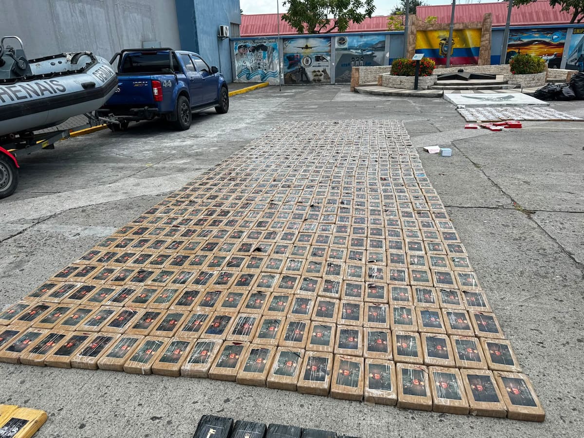 Con apoyo de inteligencia de la Policía de Colombia, incautan 3,6 toneladas de cocaína en Ecuador