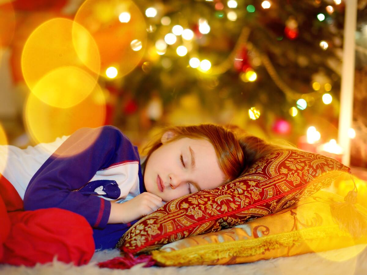 ¿Cómo manejar el sueño de los niños en Navidad y Año Nuevo? Experta explica