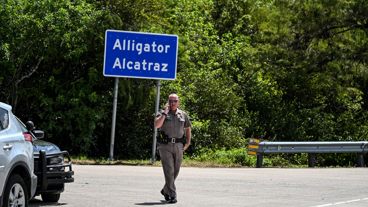 El Gobierno de EE.UU negó que detenidos en Alligator Alcatraz estén en huelga de hambre