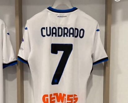 Camiseta de Juan Guillermo Cuadrado con Atalanta. Foto: Twitter Atalanta.