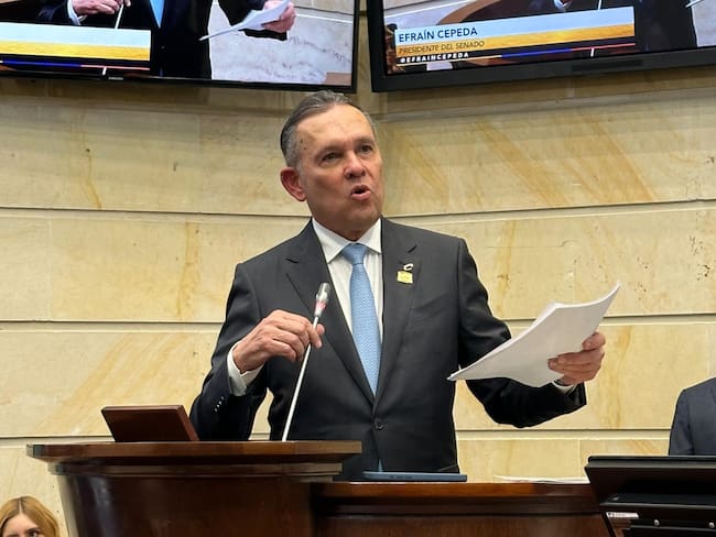 “El ‘fast track’ no es un buen invento en este momento”: Efraín Cepeda