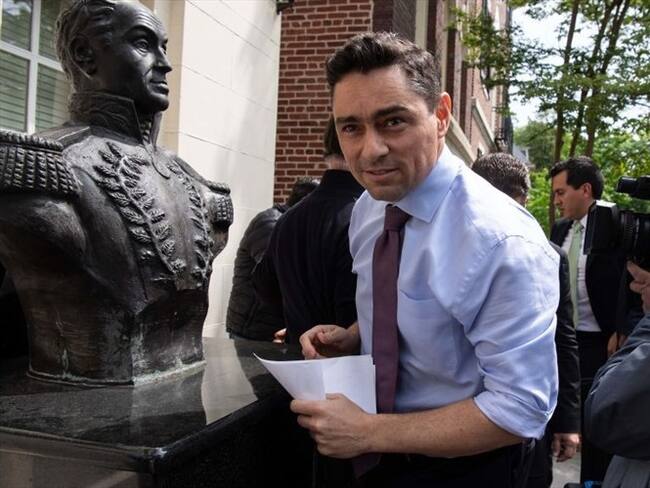 Hay que hacer presión para parar el sufrimiento de los venezolanos: Carlos Vecchio