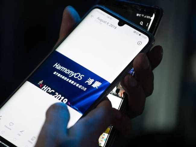 El sistema, denominado "HarmonyOS", fue presentado por el director ejecutivo de la división de consumo de Huawei, Richard Yu. Foto: Getty Images