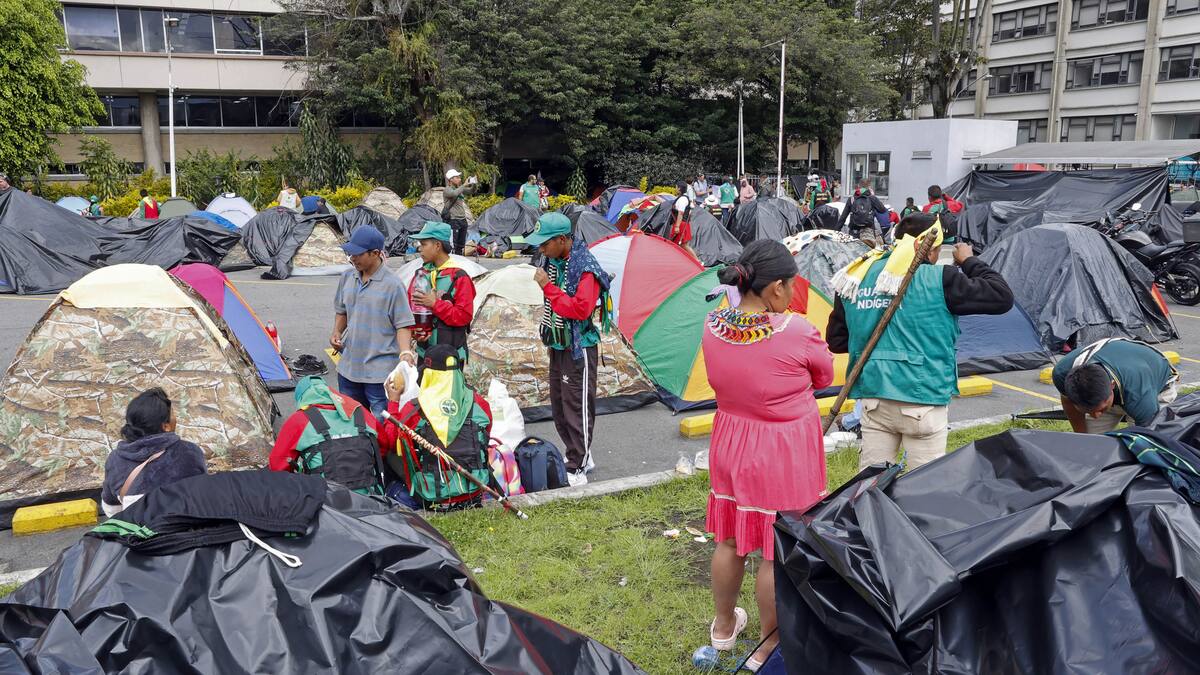 Vecinos del barrio Salitre en Bogotá rechazan reubicación de indígenas Emberá a la zona