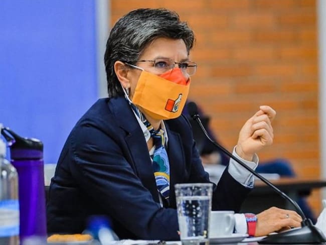 Continúa la polémica por vacaciones de la alcaldesa Claudia López en medio de la pandemia
