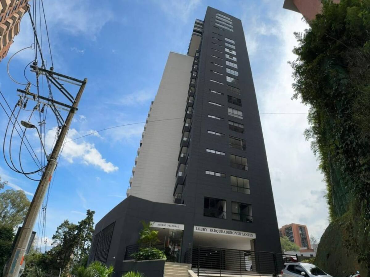Ascensor se descolgó en edificio de El Poblado, Medellín: una persona murió