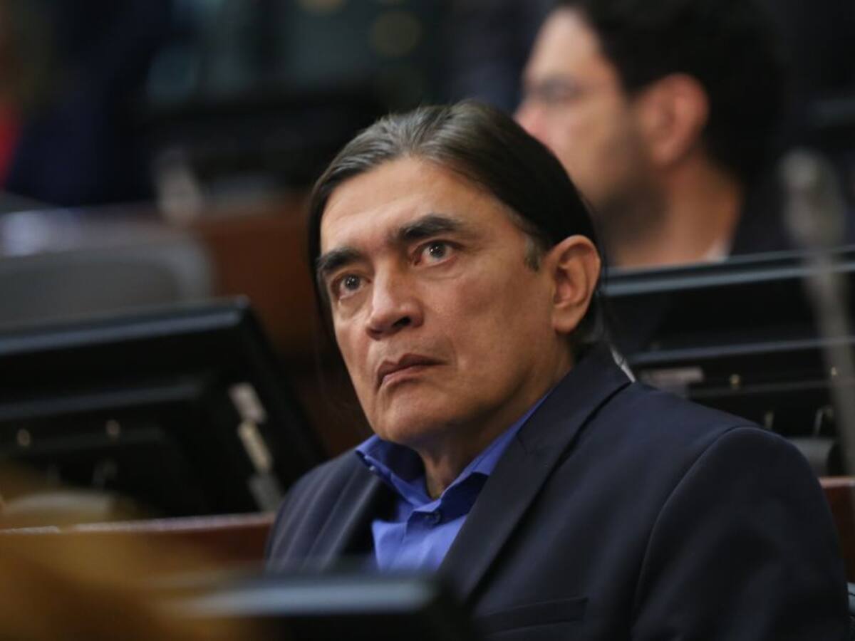 Molestia con Gustavo Bolívar en el Pacto Histórico por lista al Concejo