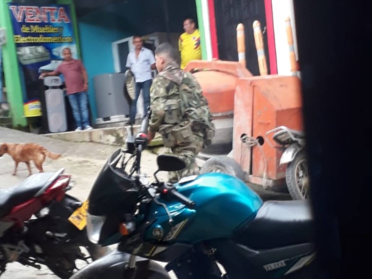 “Como Pedro por su casa”: disidentes de las Farc patrullaron en Balboa, Cauca