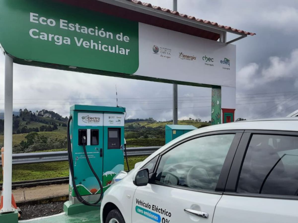Informe destaca a Colombia entre los mercados con mayor crecimiento en vehículos eléctricos