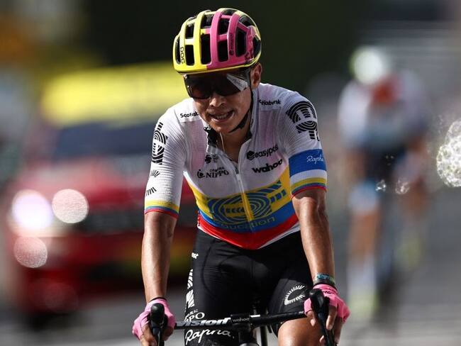 Esteban Chaves durante la décima etapa del Tour de Francia (Photo by Anne-Christine POUJOULAT / AFP) (Photo by ANNE-CHRISTINE POUJOULAT/AFP via Getty Images)