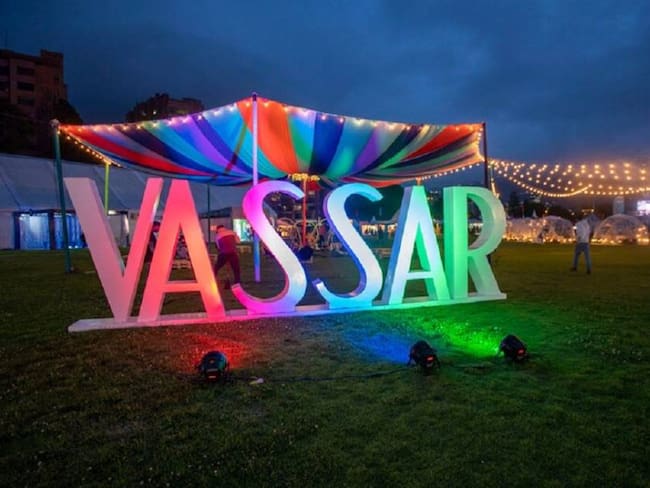 Feria Vassar: pequeños emprendedores denuncian competencia contra grandes marcas
