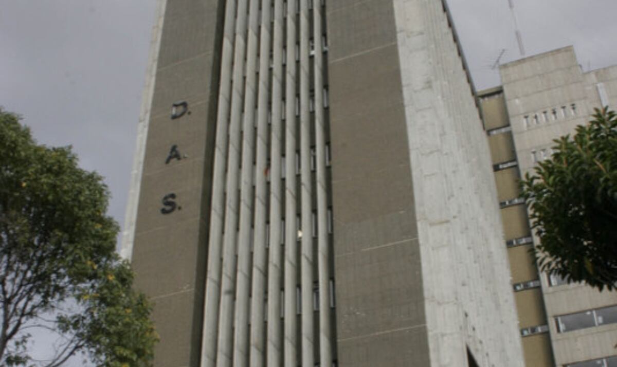 Imagen de referencia de la fachada del DAS. Foto: Colrpensa.