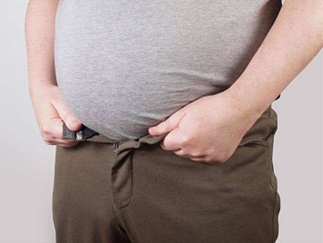 De acuerdo a una investigación los hombres con barriga pueden durar hasta 5 minutos más que un hombre delgado.. Foto: Getty Images