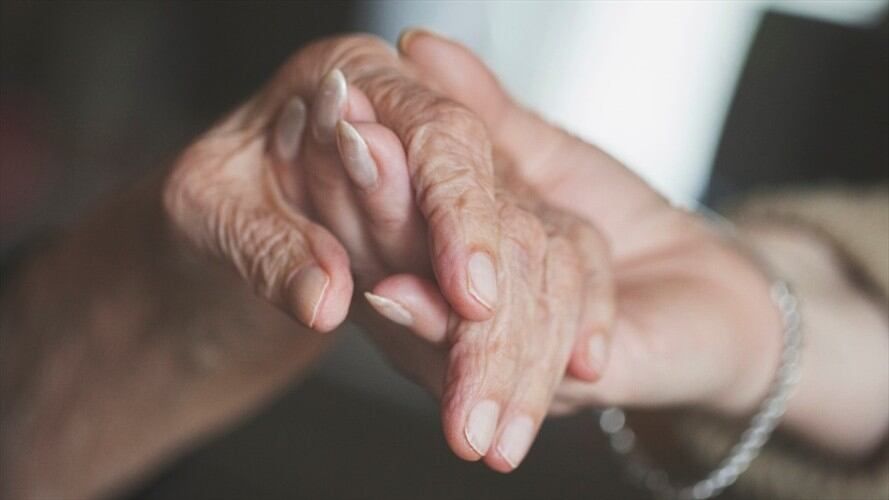 Foto de referencia de una persona con padecimientos de salud. Foto: Getty Images/Branimir76