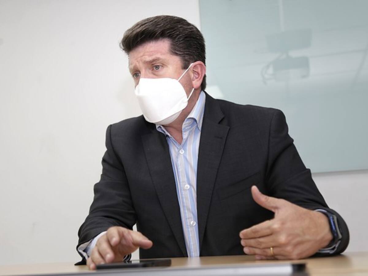 Ministro Molano confirma que se identificaron 21 de los 23 cuerpos hallados en Arauca