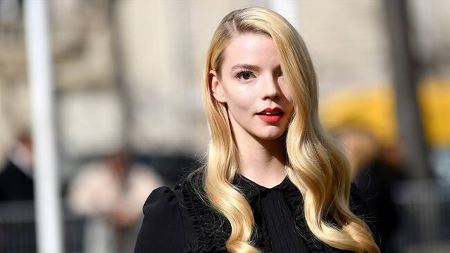 Actriz Anya Taylor-Joy, quien interpreta a Beth Harmon en 'Gambito de Dama'. Foto: Jacopo Raule/Getty Images