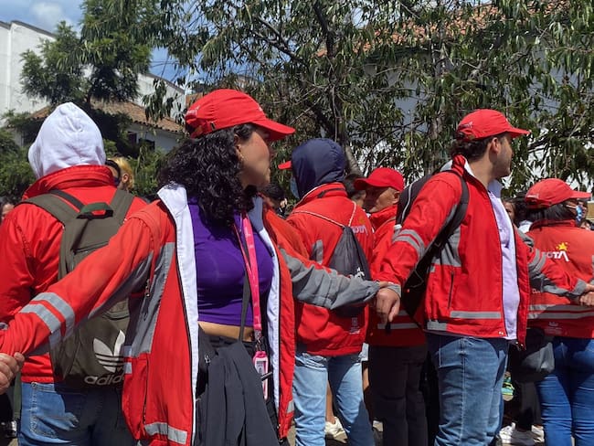 Cordón humanitario de gestores de convivencia en marchas del 26 de septiembre en Bogotá. Foto W Radio